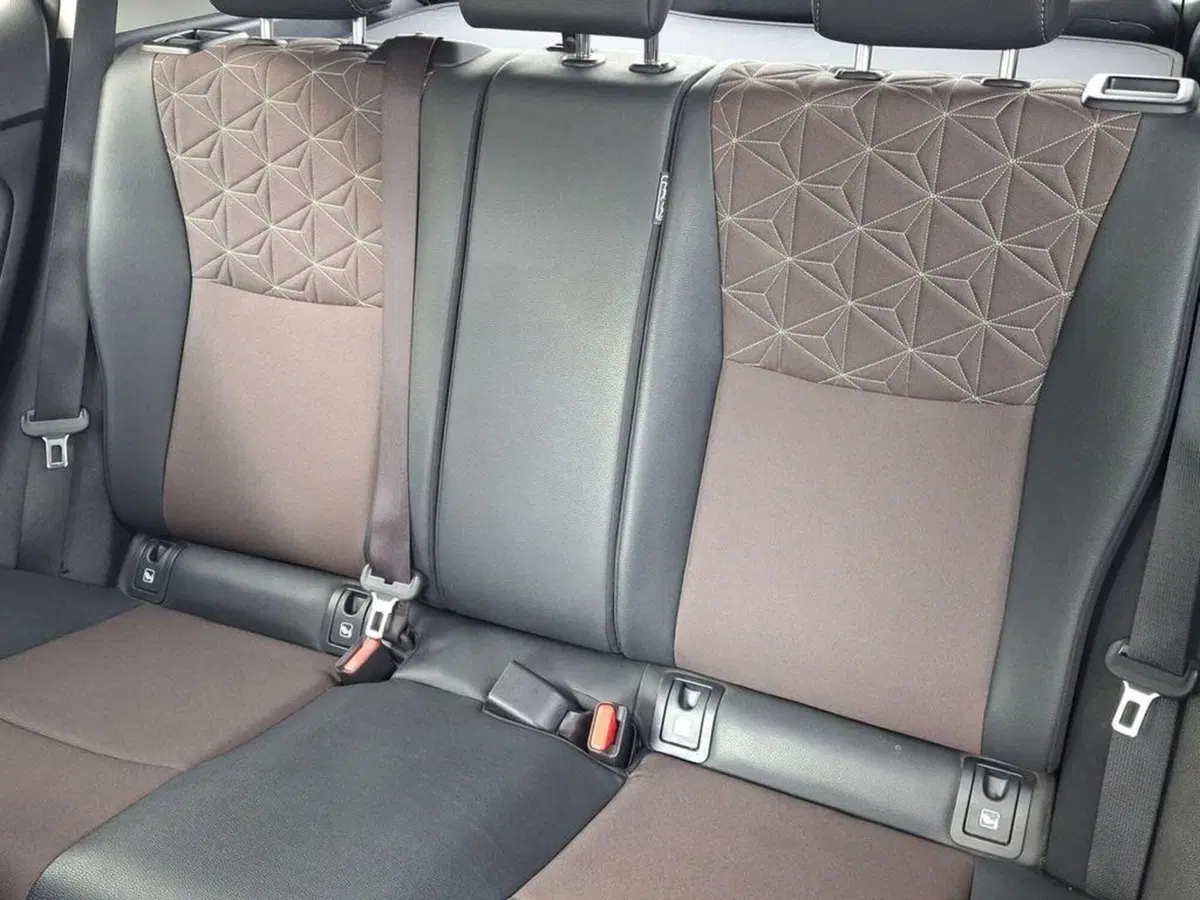 Toyota Yaris Cross usata a Roma (11)