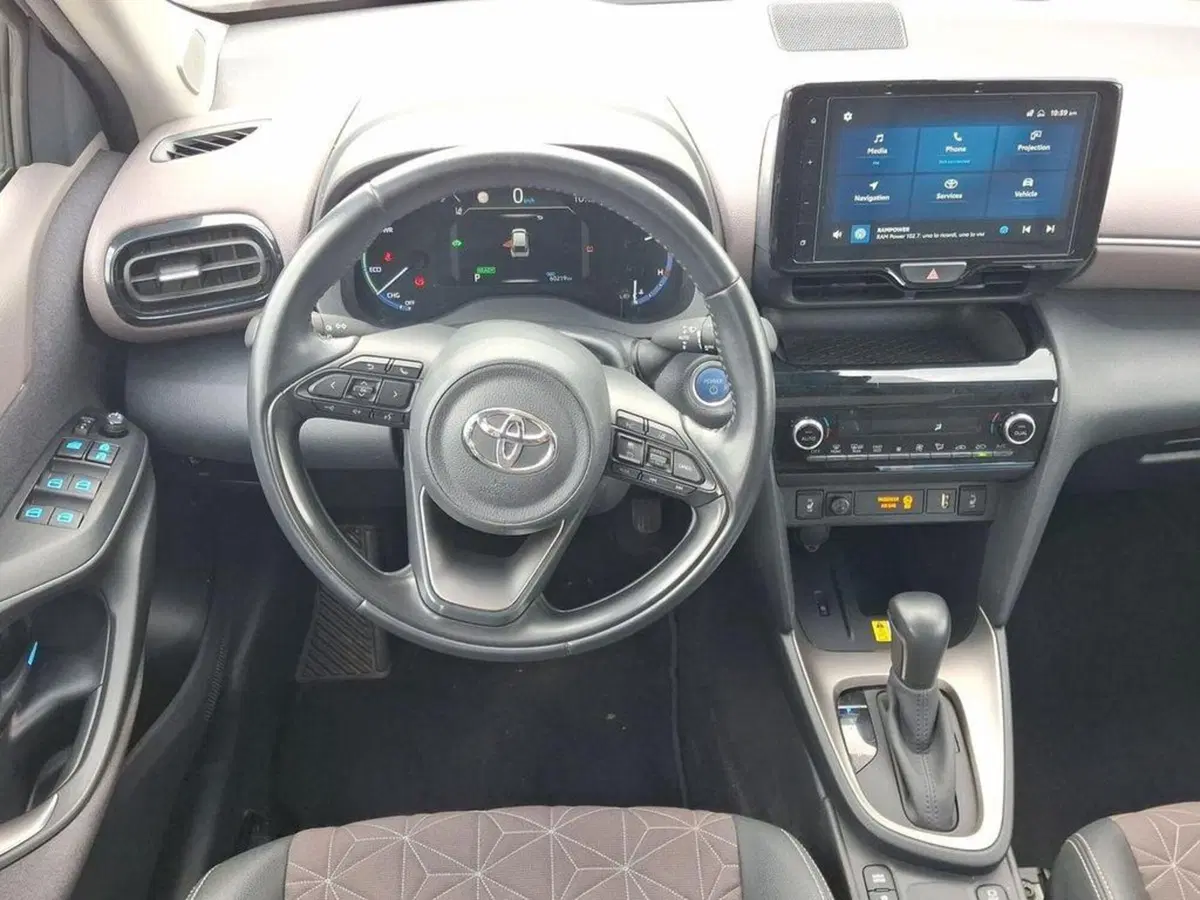 Toyota Yaris Cross usata a Roma (8)