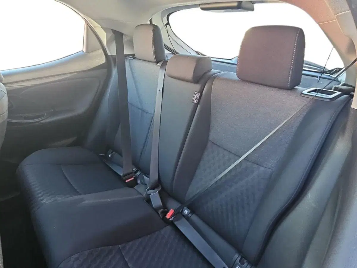 Toyota Yaris usata a Roma (11)
