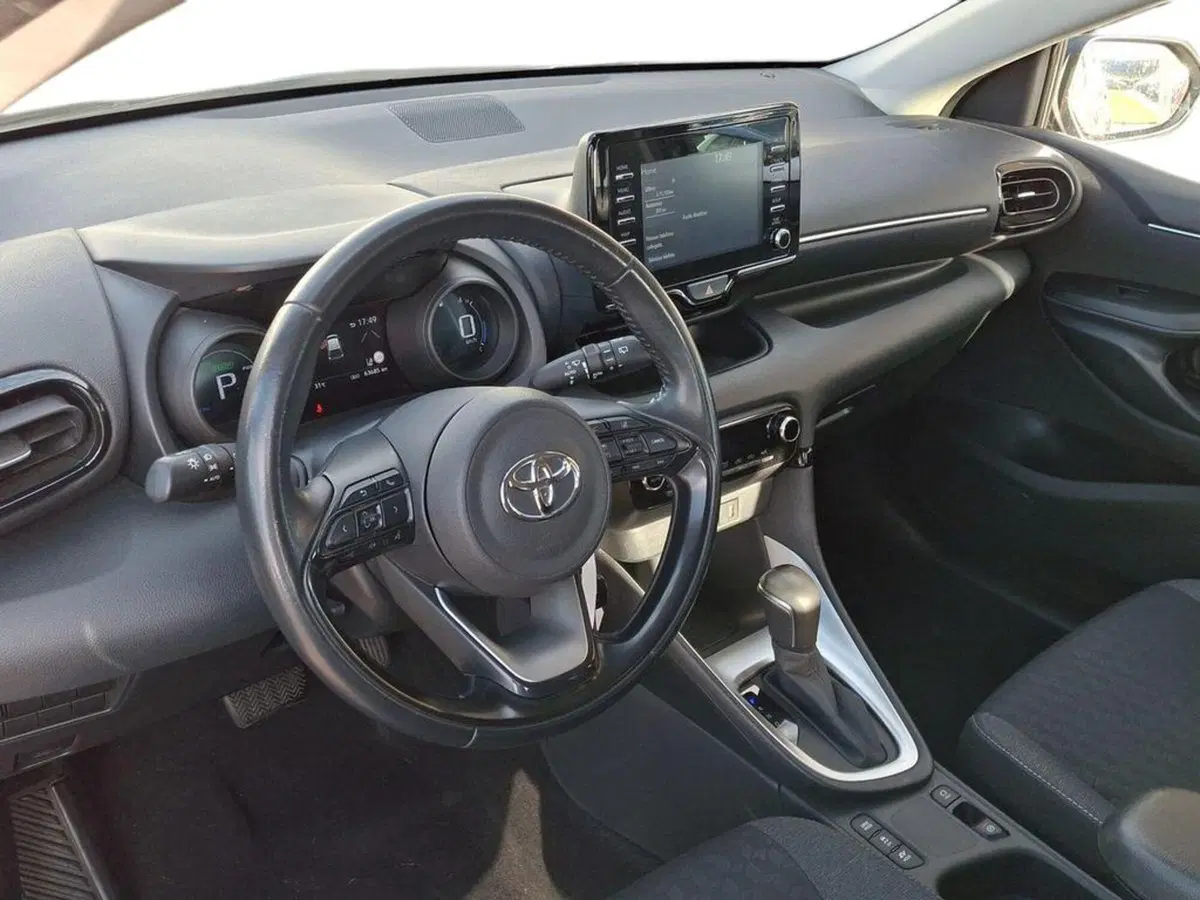 Toyota Yaris usata a Roma (7)