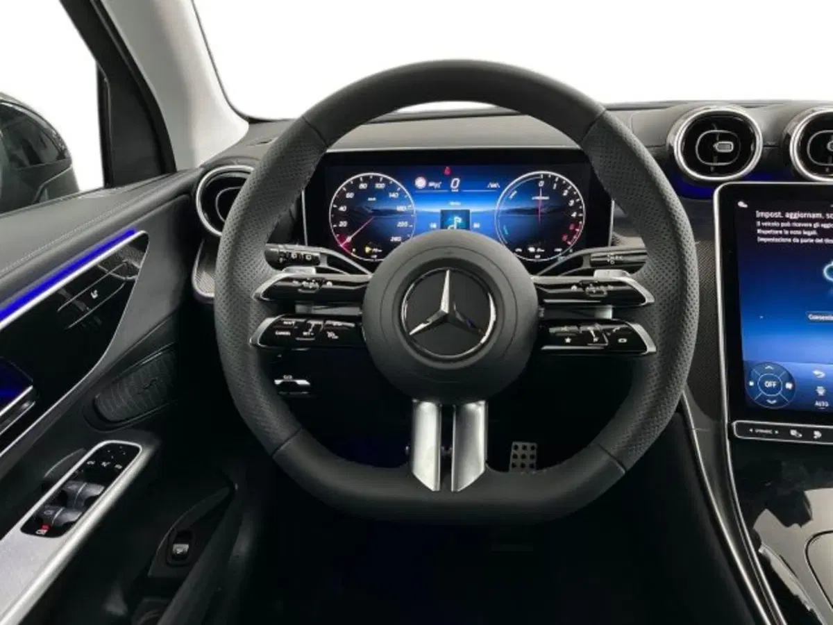 Mercedes-Benz GLC nuova a Verona (11)