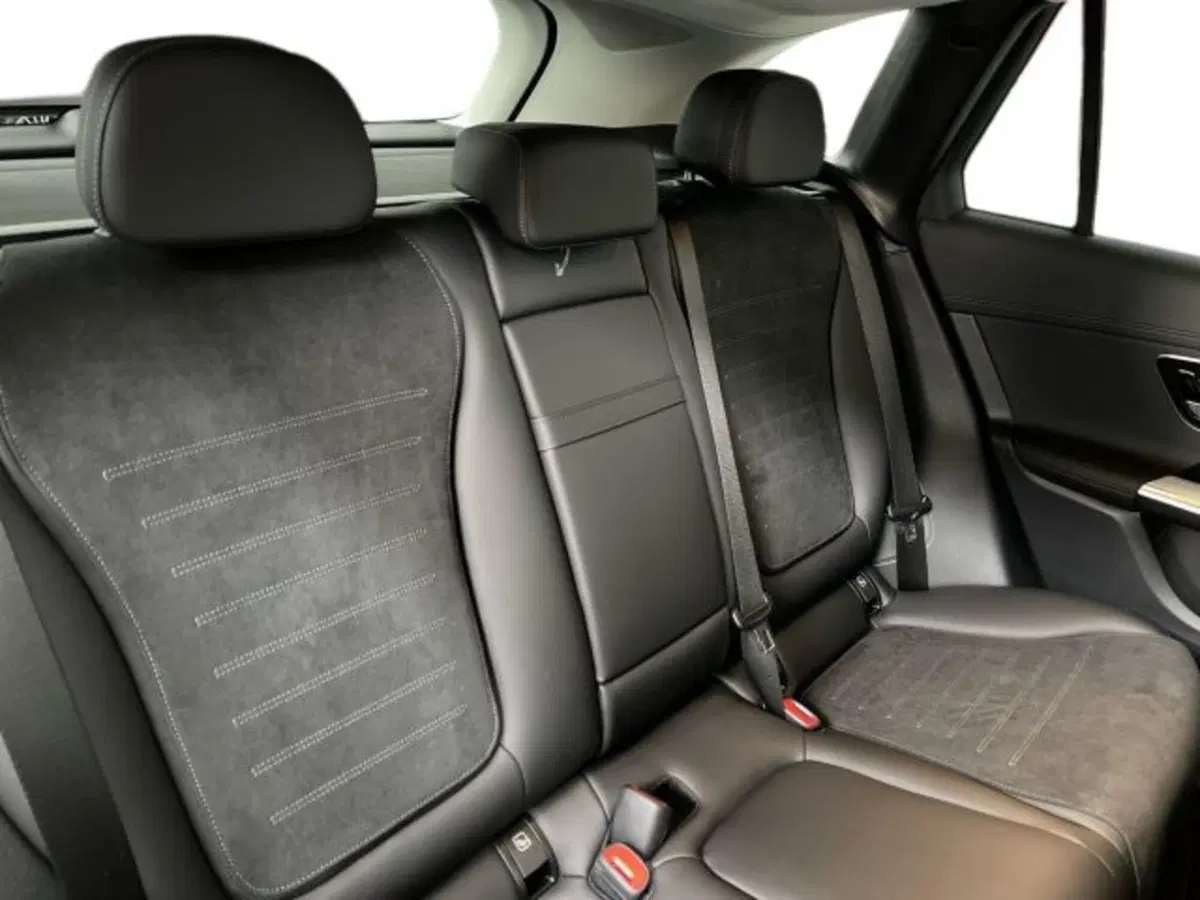 Mercedes-Benz GLC nuova a Verona (15)