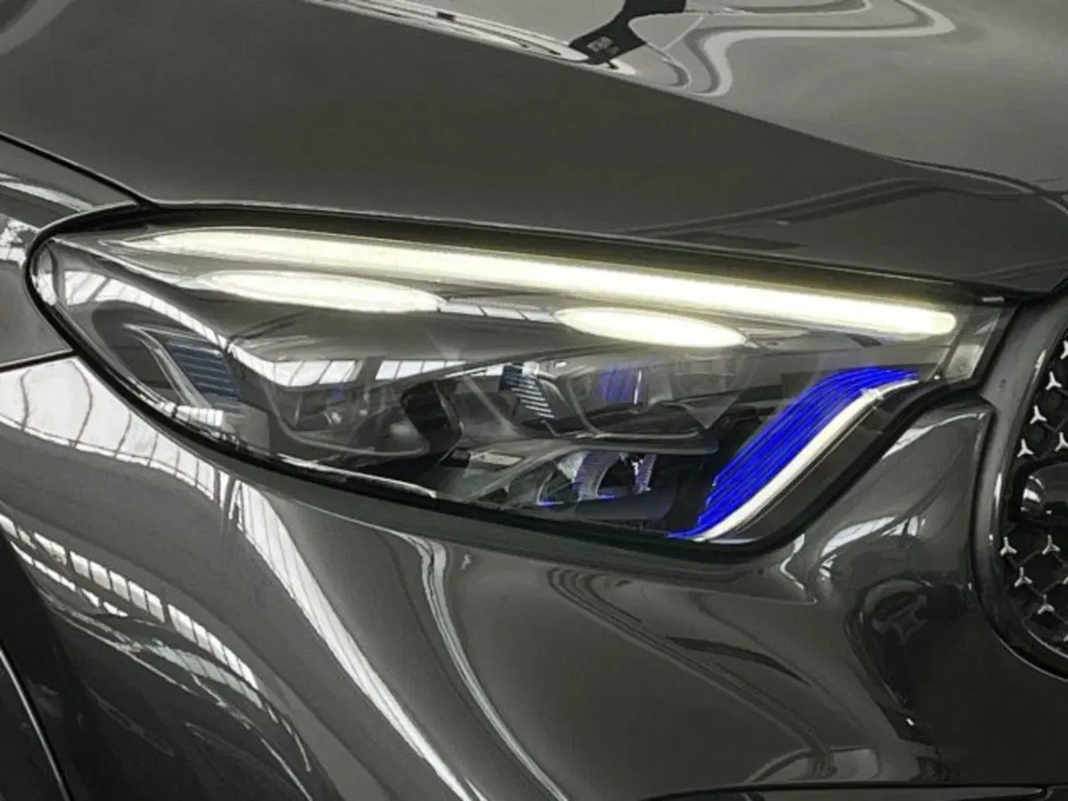 Mercedes-Benz GLC nuova a Verona (16)