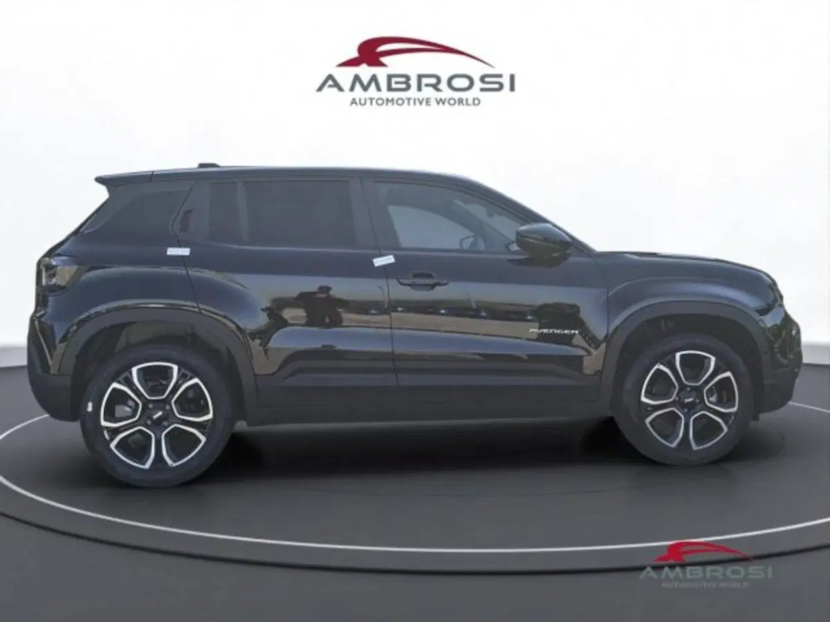 Jeep Avenger nuova a Perugia (5)