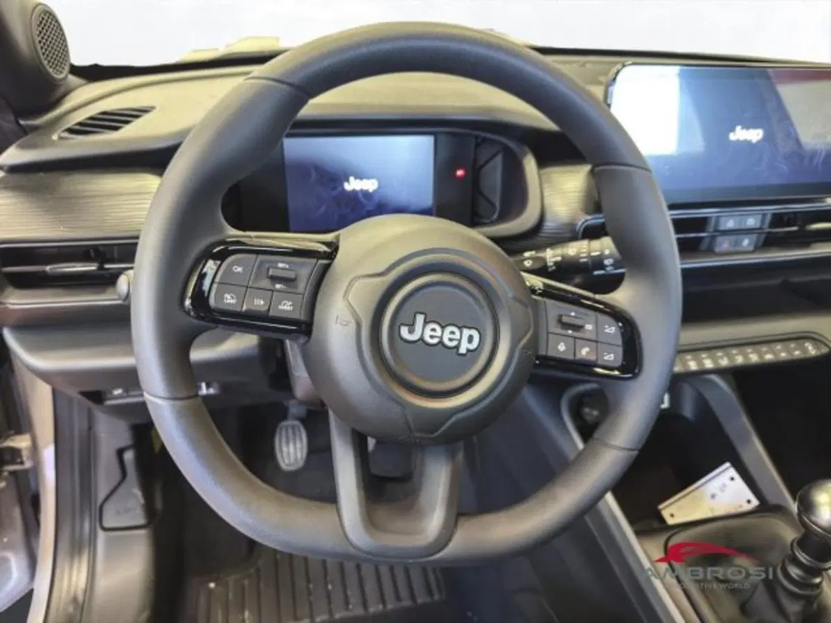 Jeep Avenger nuova a Perugia (12)