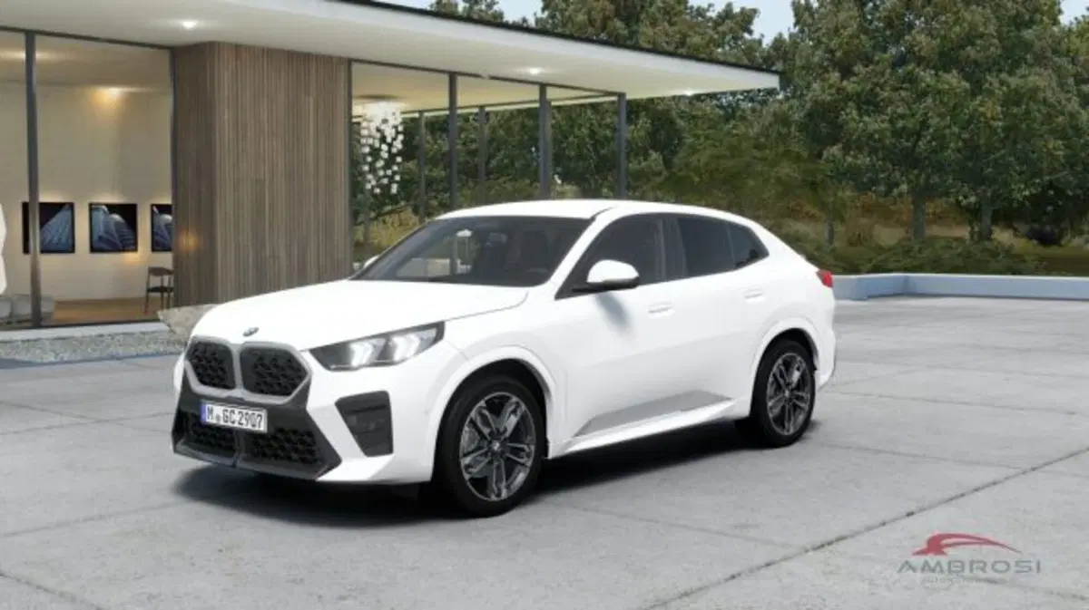 BMW X2 nuova a Perugia