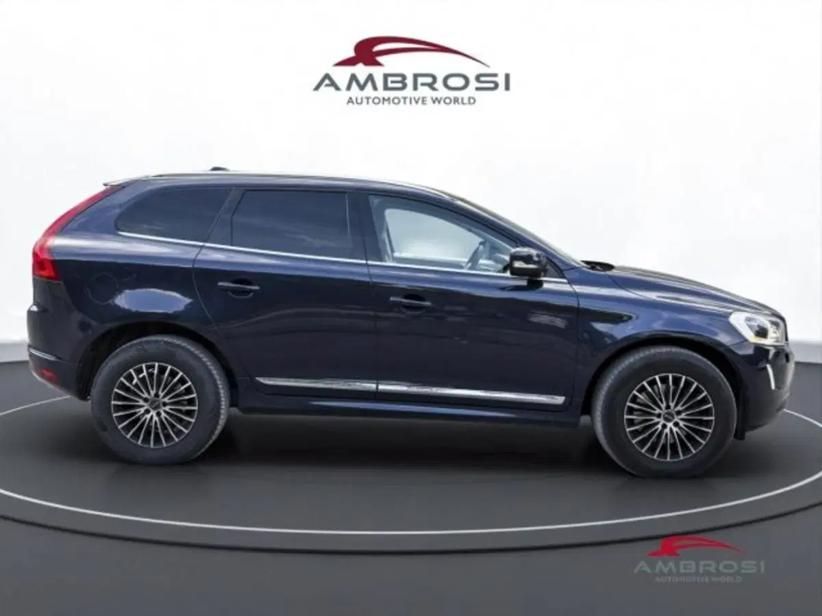 Volvo XC60 usata a Perugia (5)