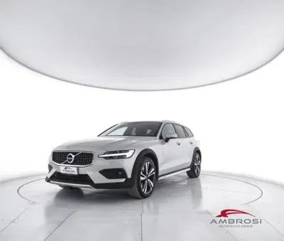 Volvo V60 Cross Country D4 Geartronic Business Plus del 2020 usata a Corciano