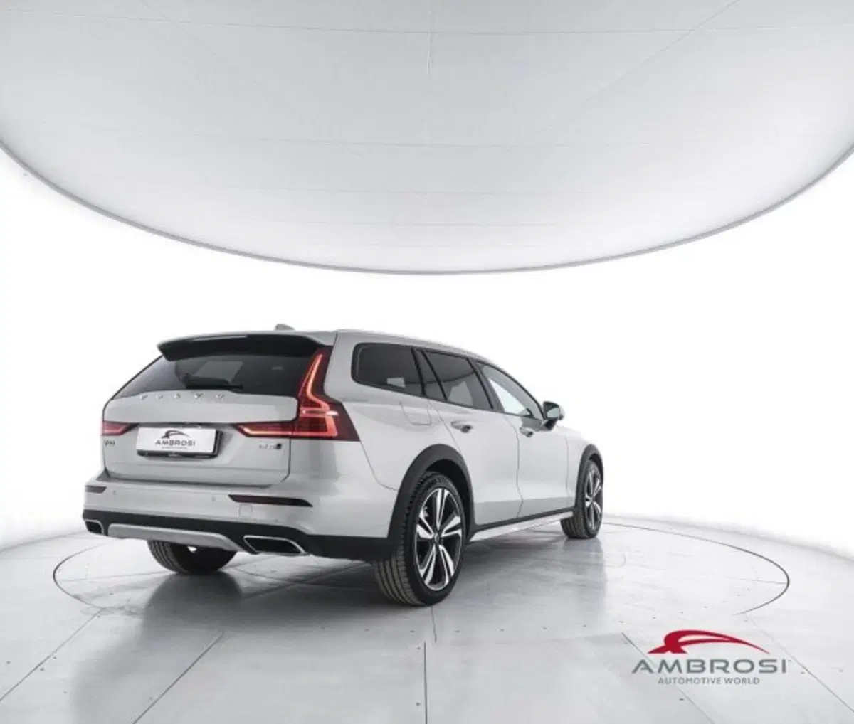 Volvo V60 Cross Country usata a Perugia (3)