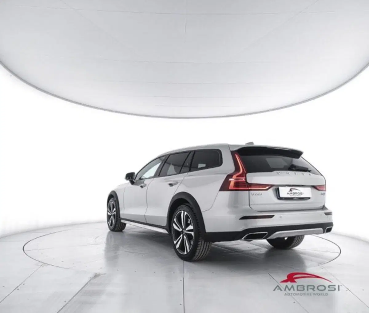 Volvo V60 Cross Country usata a Perugia (4)