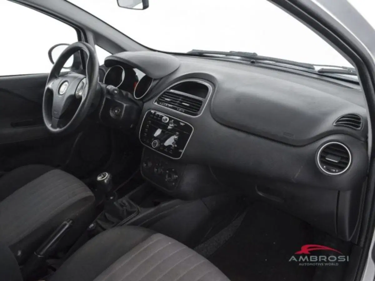 Fiat Punto usata a Perugia (12)
