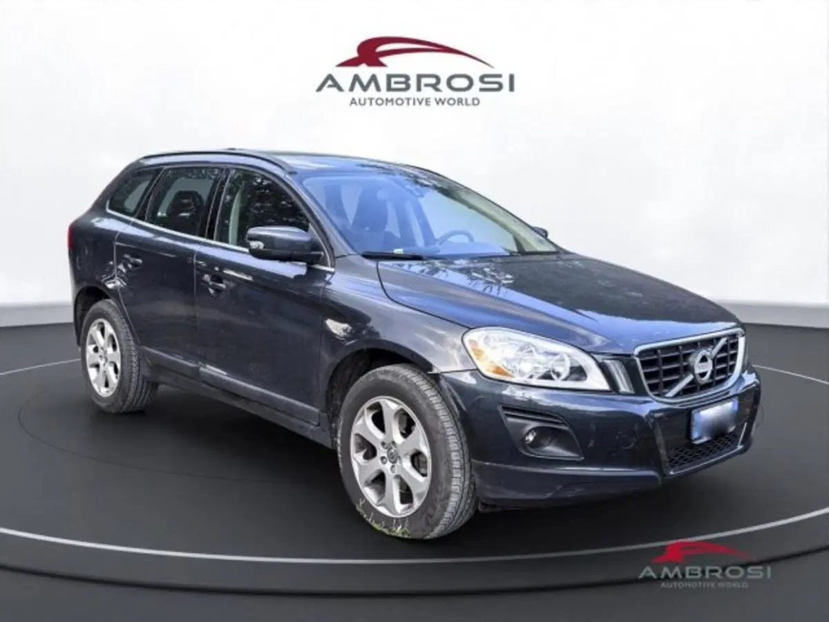Volvo XC60 usata a Perugia (2)