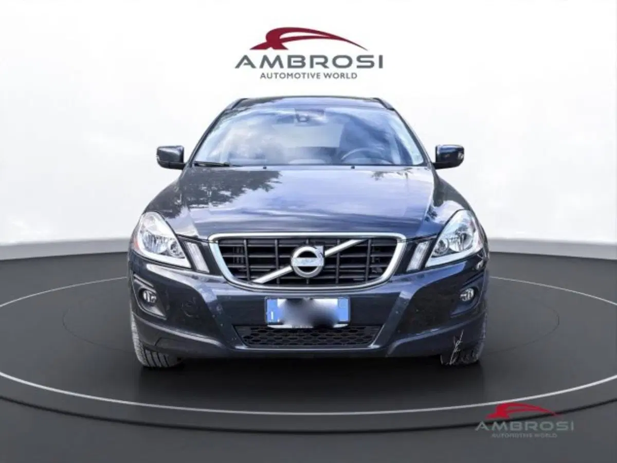 Volvo XC60 usata a Perugia (7)