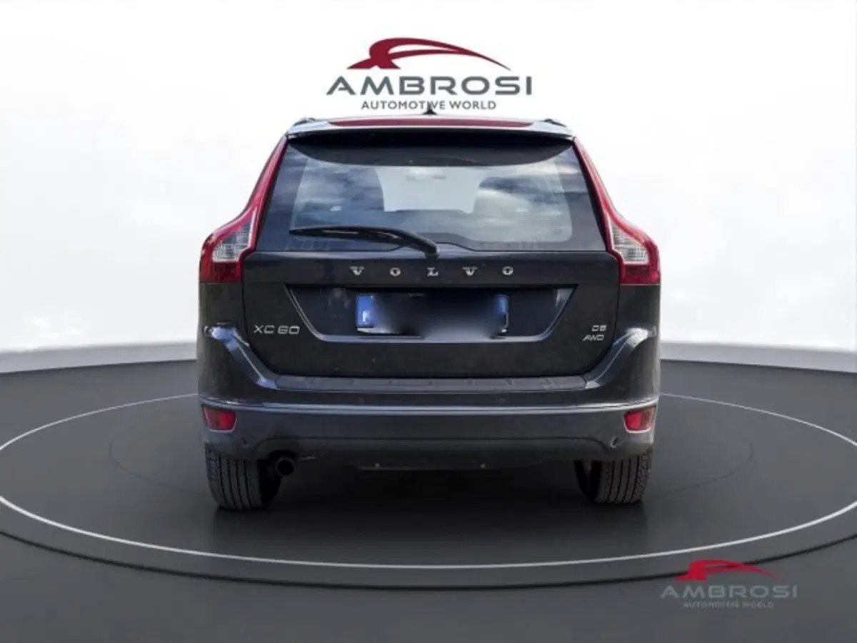 Volvo XC60 usata a Perugia (8)