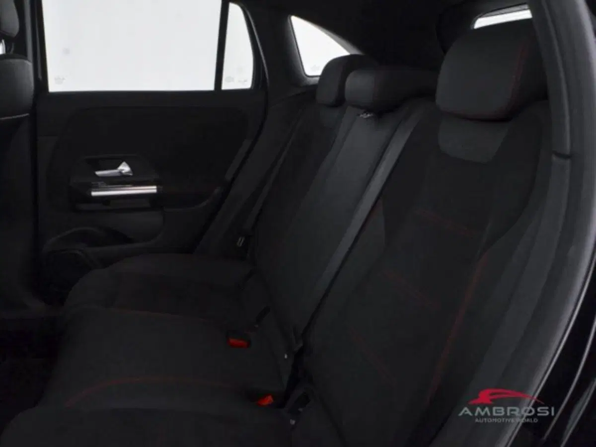 Mercedes-Benz GLA SUV usata a Perugia (10)