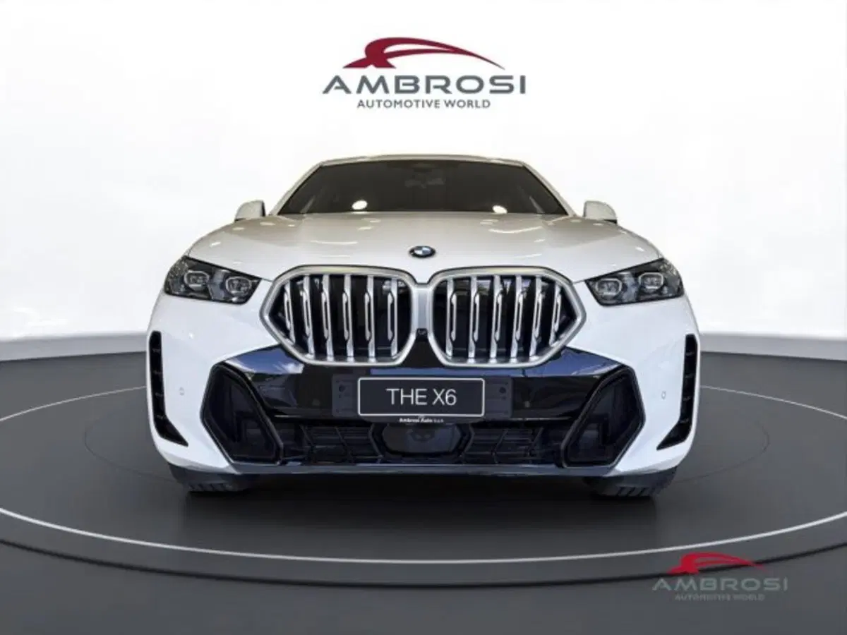 BMW X6 nuova a Perugia (7)