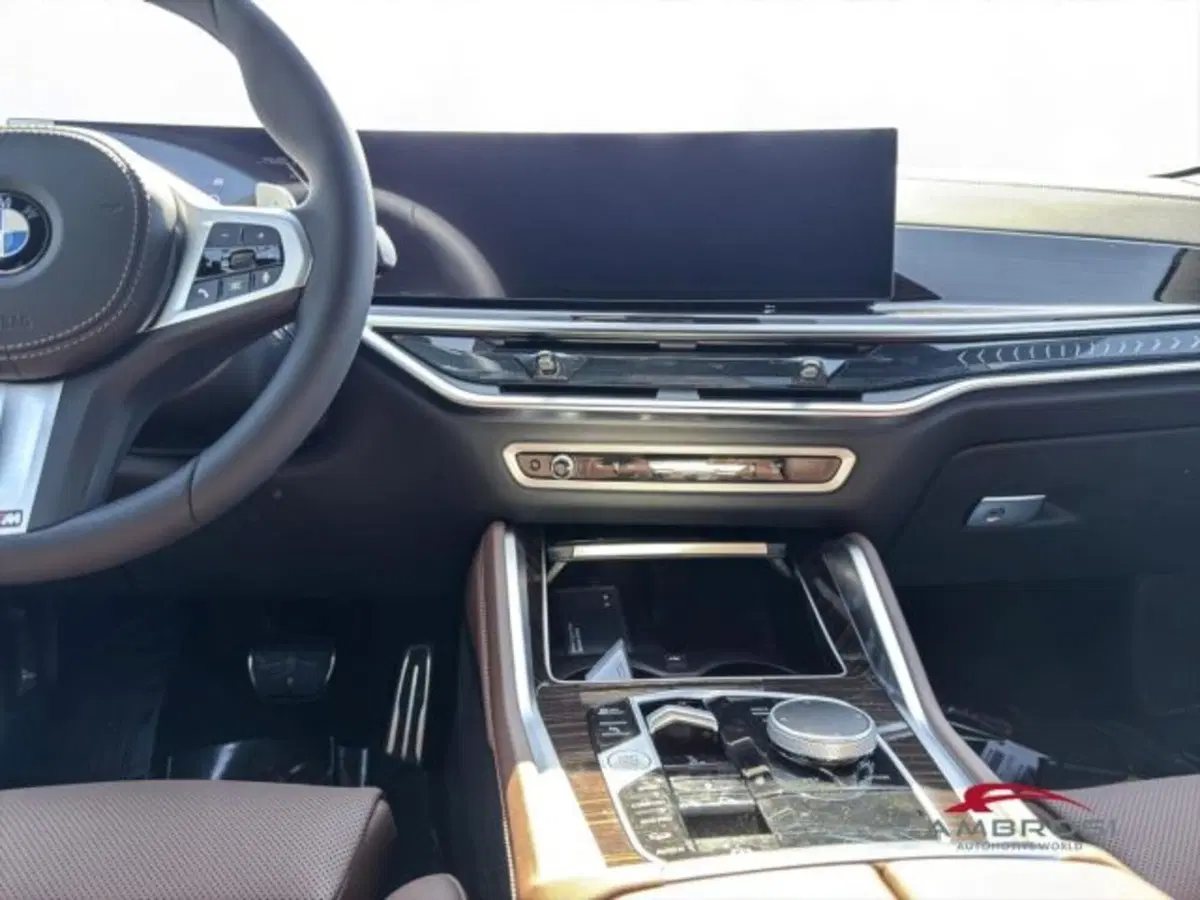 BMW X6 nuova a Perugia (12)