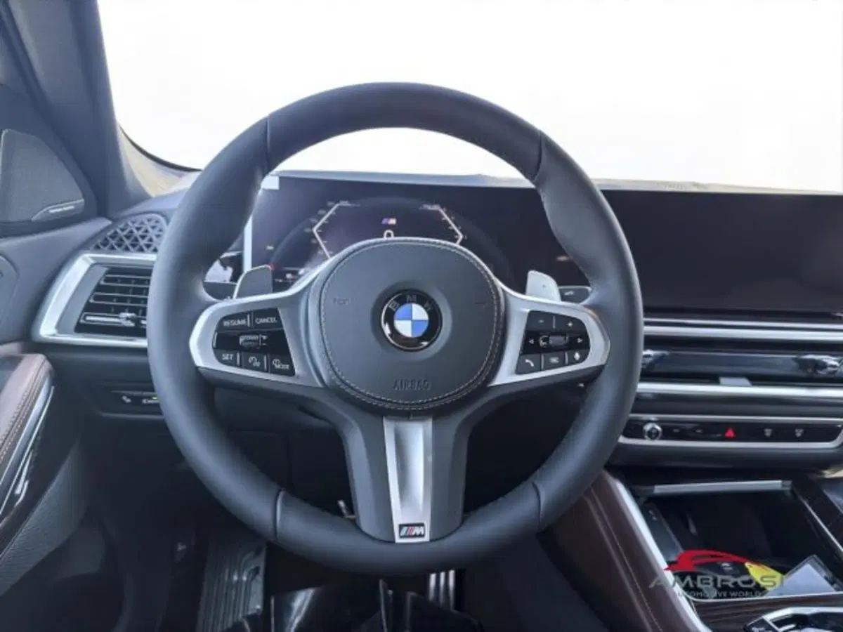 BMW X6 nuova a Perugia (13)