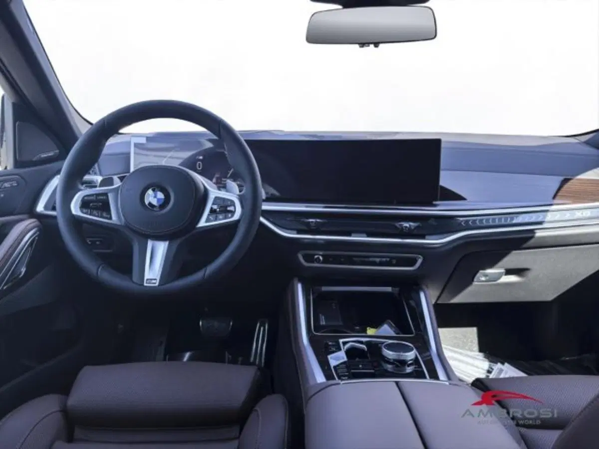 BMW X6 nuova a Perugia (14)