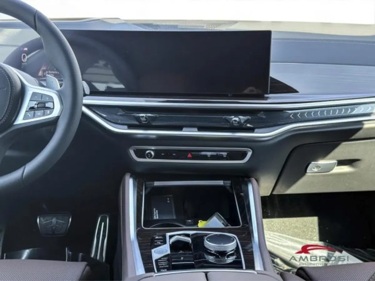 BMW X6 nuova a Perugia (15)
