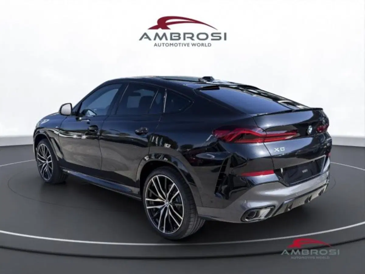 BMW X6 nuova a Perugia (4)
