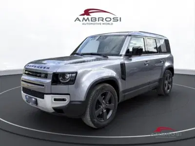 Land Rover Defender 110 3.0d i6 mhev X-Dynamic SE awd 200cv auto del 2022 usata a Corciano