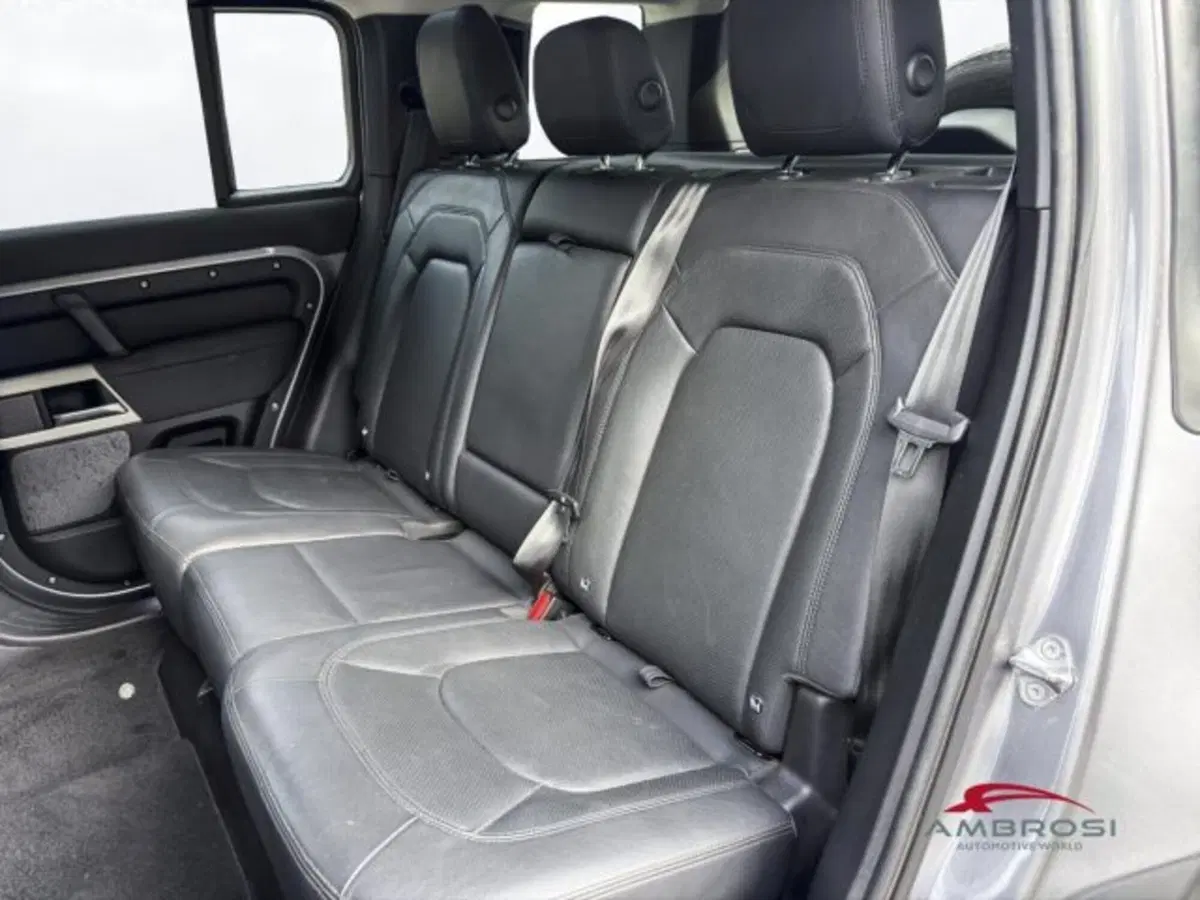 Land Rover Defender usata a Perugia (10)