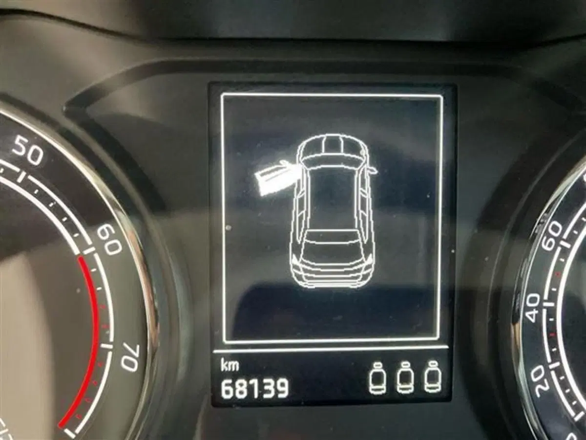 Skoda Kamiq usata a Como (15)