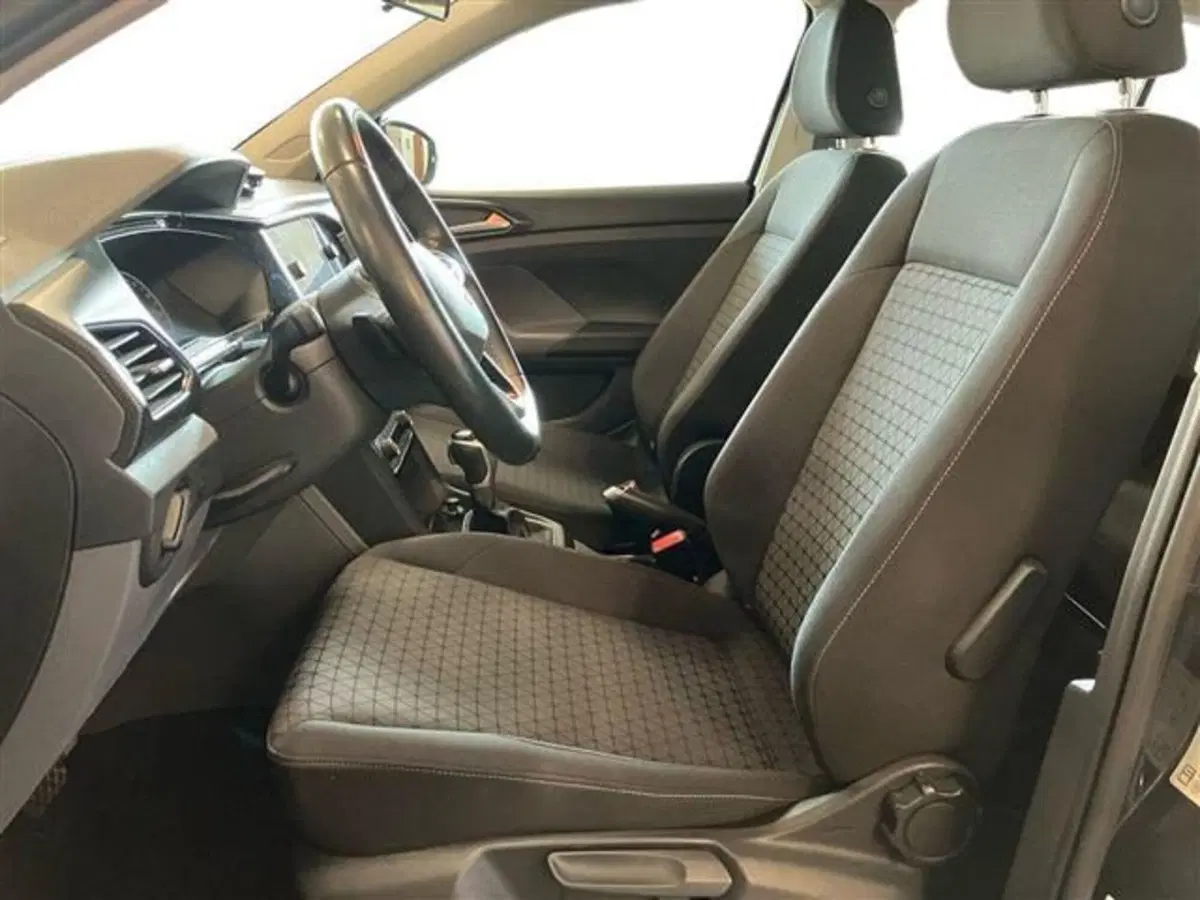 Volkswagen T-Cross usata a Como (10)