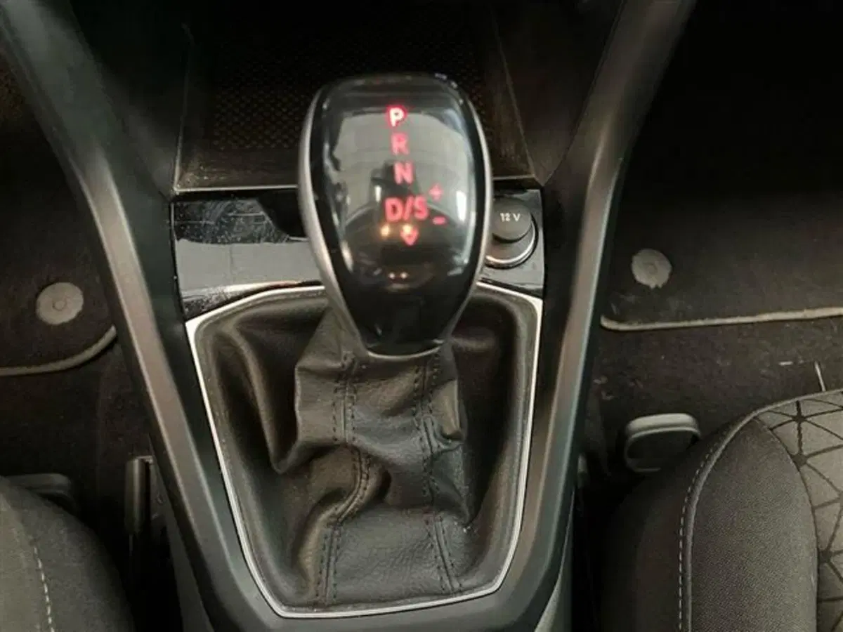 Volkswagen T-Cross usata a Como (13)