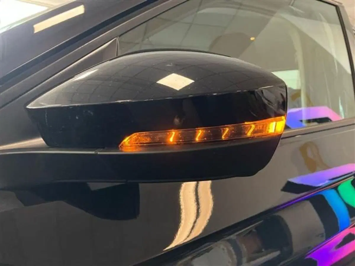 Volkswagen T-Cross usata a Como (16)
