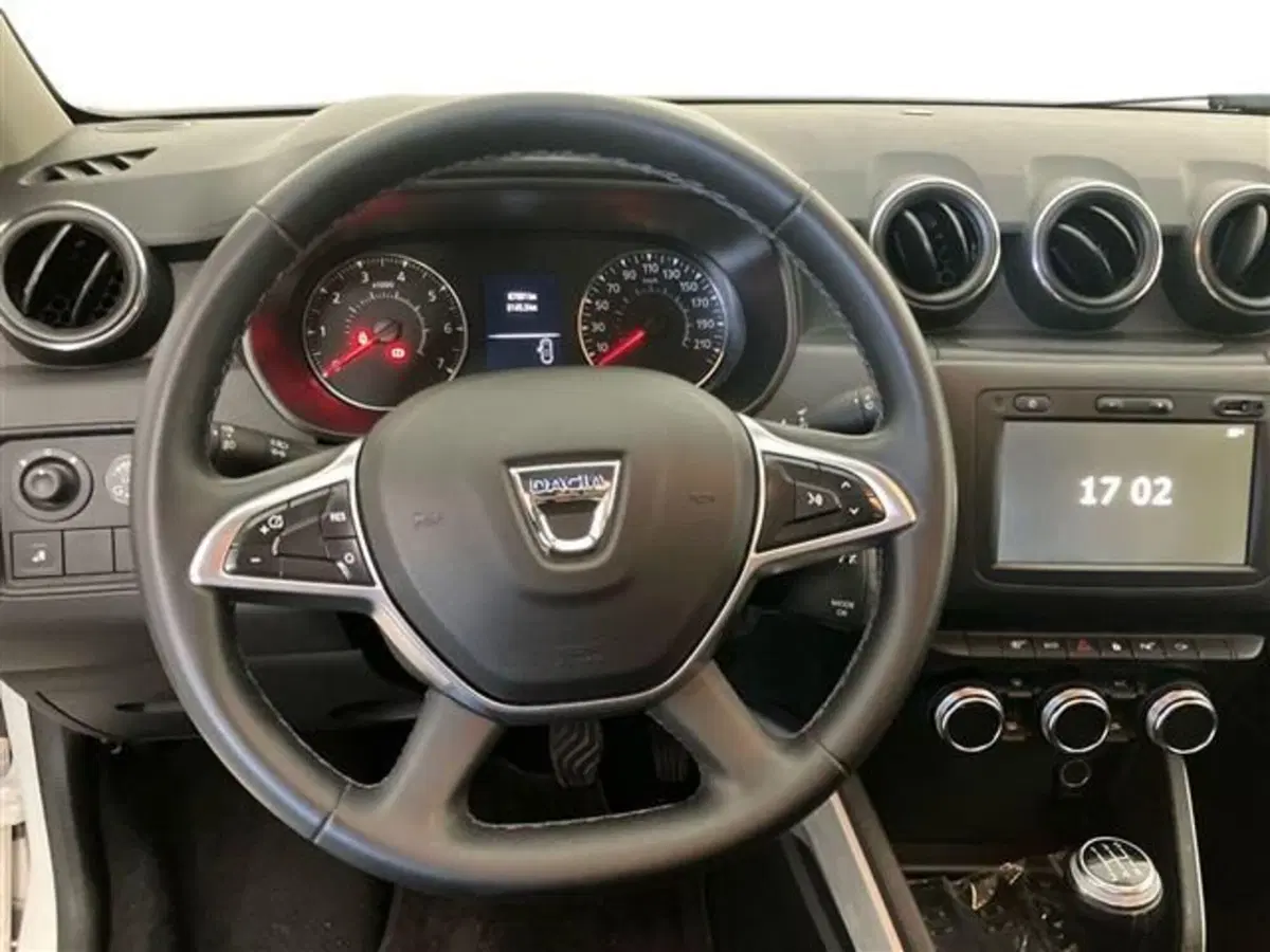 Dacia Duster usata a Como (16)