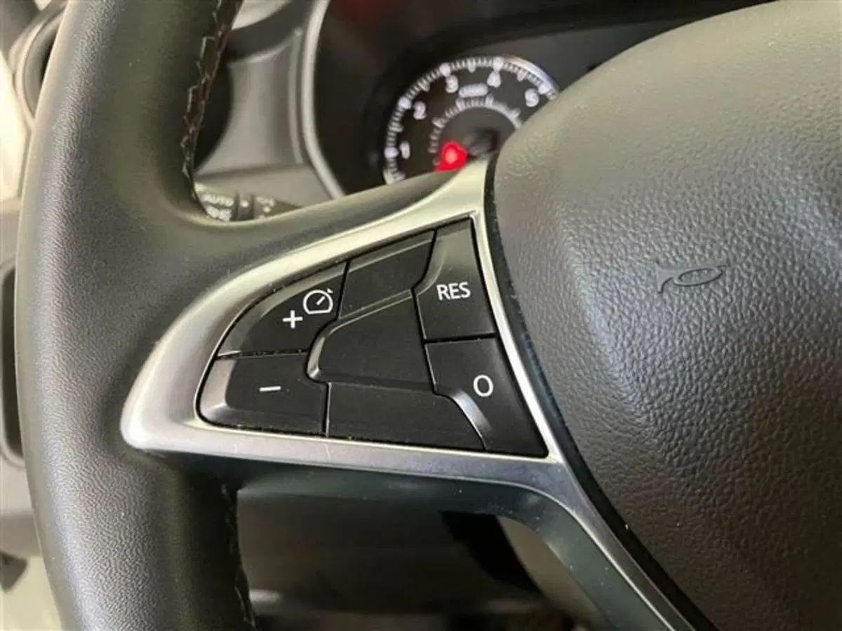 Dacia Duster usata a Como (17)