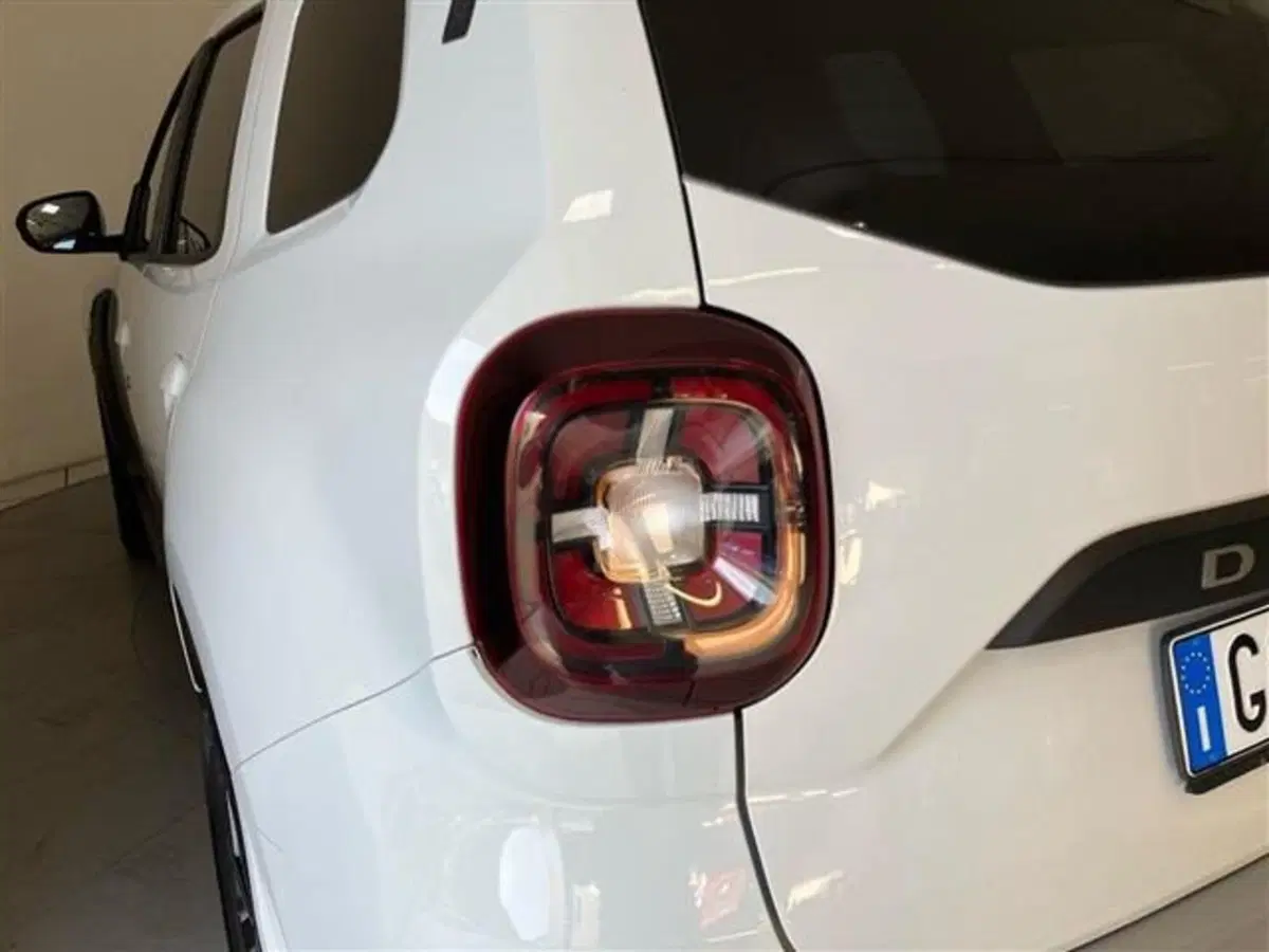 Dacia Duster usata a Como (8)