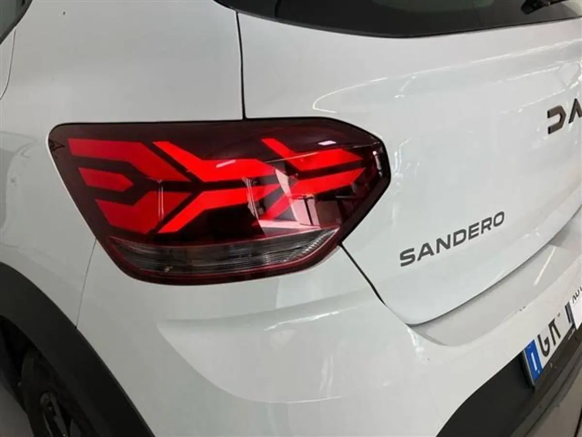 Dacia Sandero Stepway usata a Como (8)
