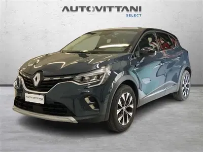 Renault Captur 1.0 tce Techno 90cv del 2023 usata a Como