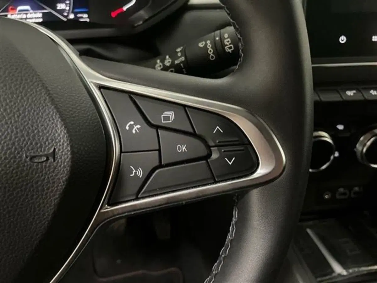 Renault Captur usata a Como (18)