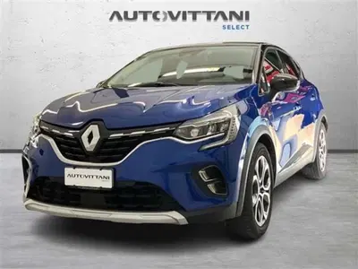 Renault Captur 1.6 full hybrid Techno 145cv auto del 2022 usata a Como