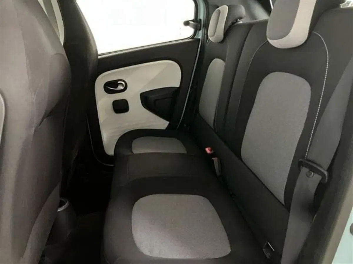 Renault Twingo usata a Como (12)