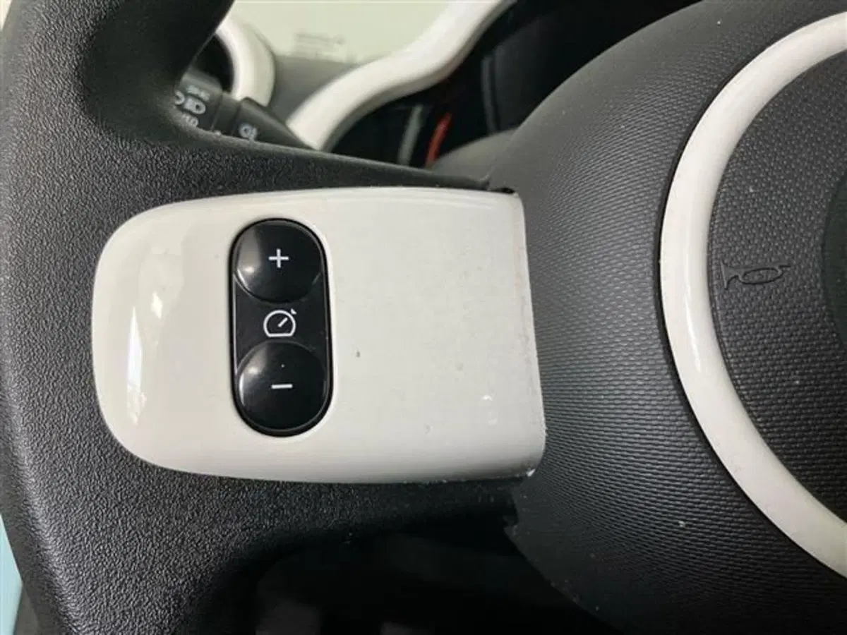 Renault Twingo usata a Como (17)
