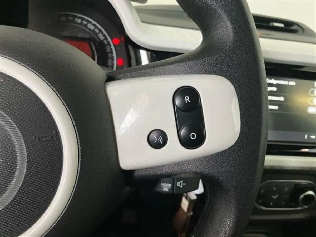 Renault Twingo usata a Como (18)