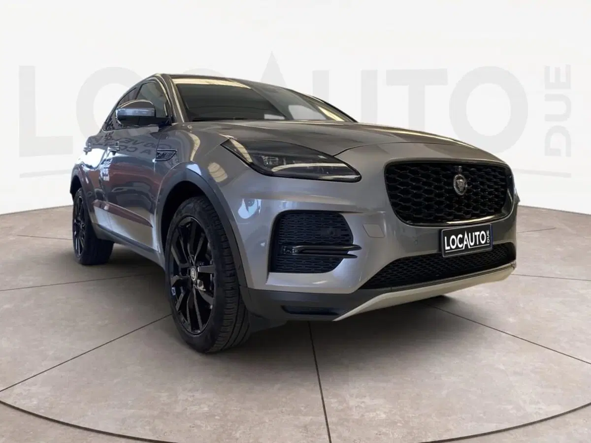 Jaguar E-Pace usata a Torino (3)