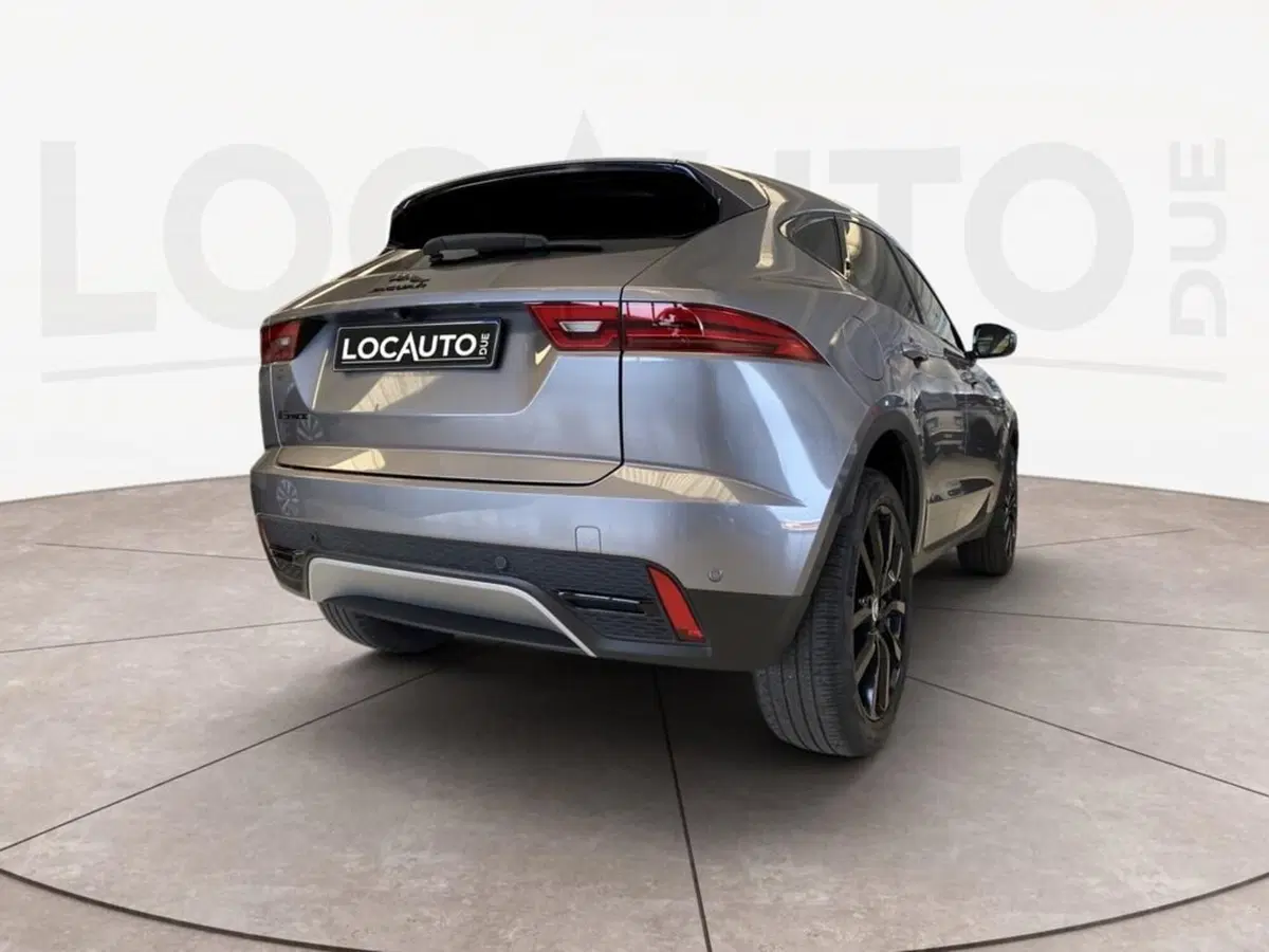 Jaguar E-Pace usata a Torino (4)