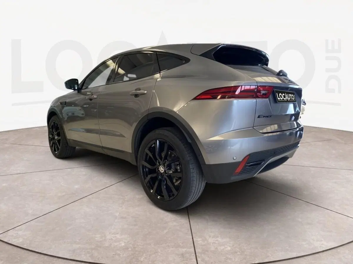 Jaguar E-Pace usata a Torino (5)