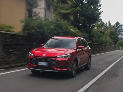 Mg ZS ZS 1.5 Luxury del 2026 usata a Modena