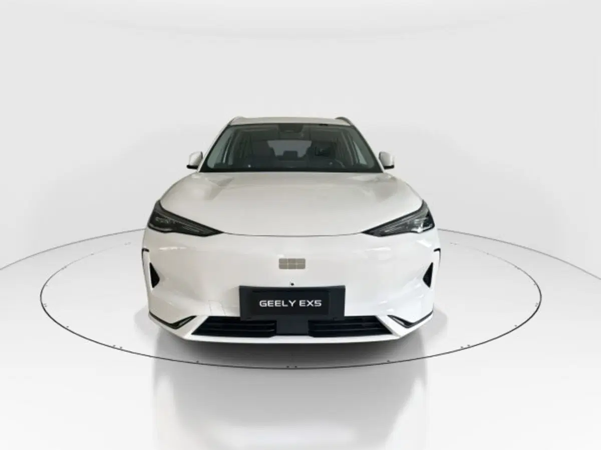 Geely EX5 nuova a Modena (3)
