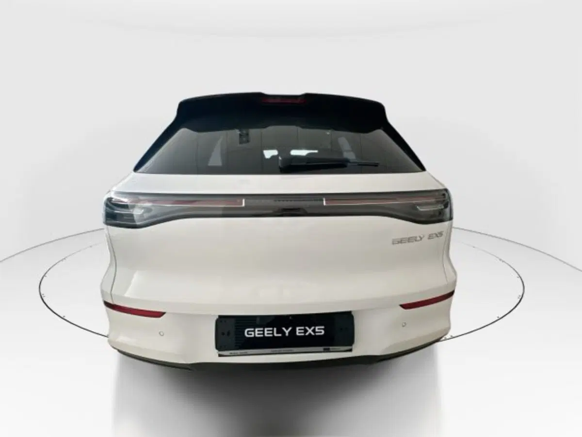 Geely EX5 nuova a Modena (6)