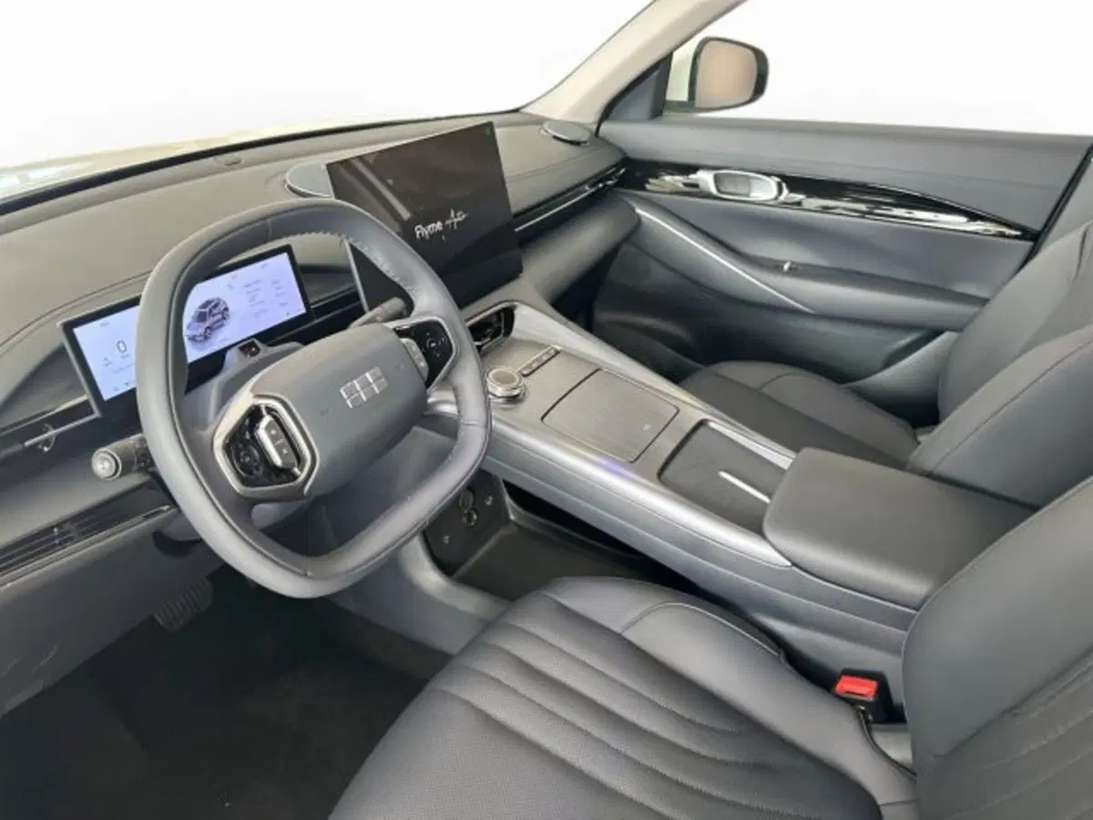 Geely EX5 nuova a Modena (9)