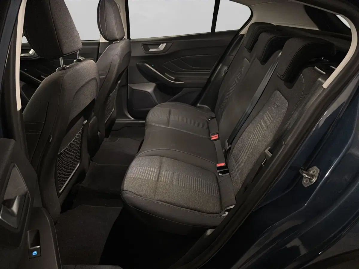 Ford Focus usata a Genova (10)