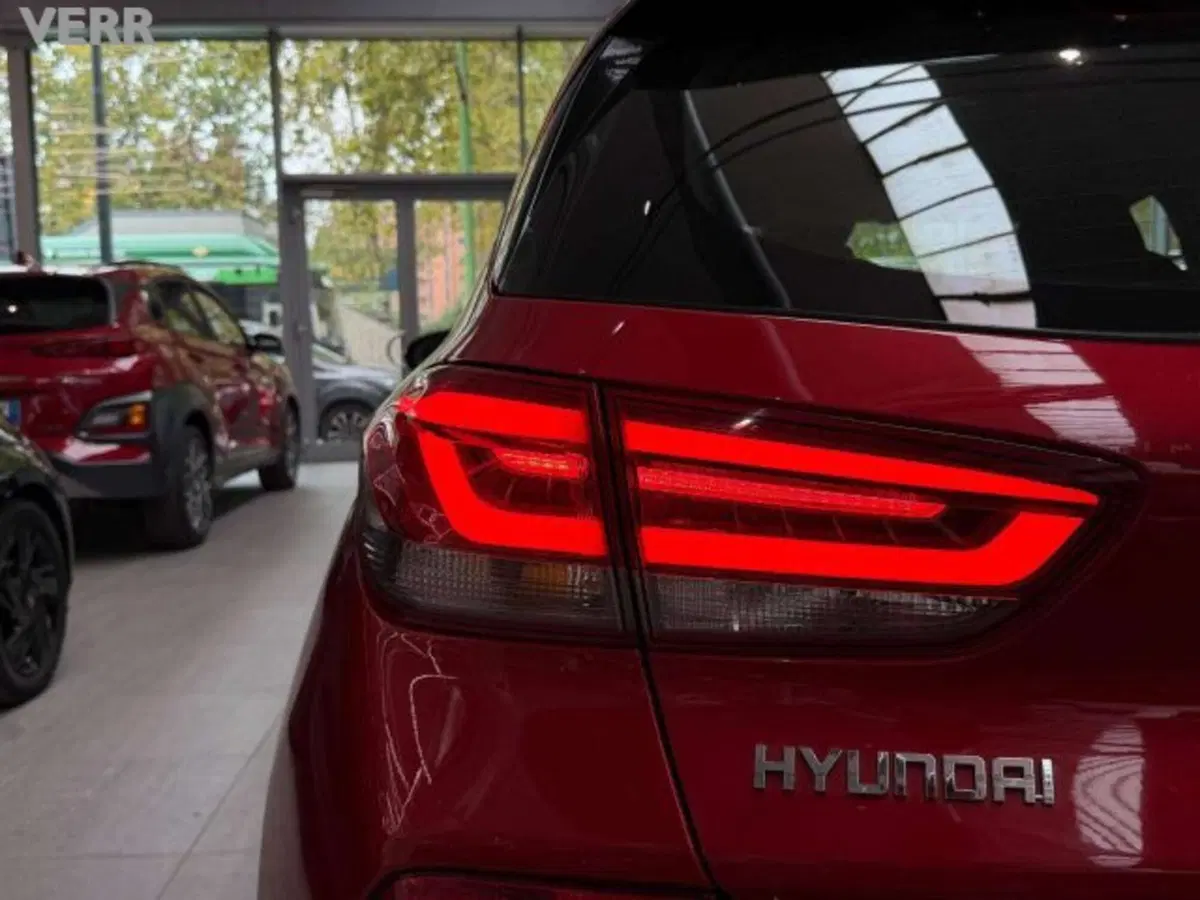 Hyundai i30 usata a Milano (6)